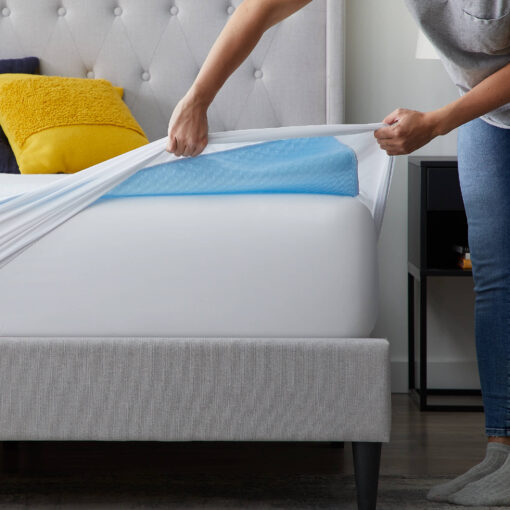 Weekender Cooling Mattress Protector - Image 5